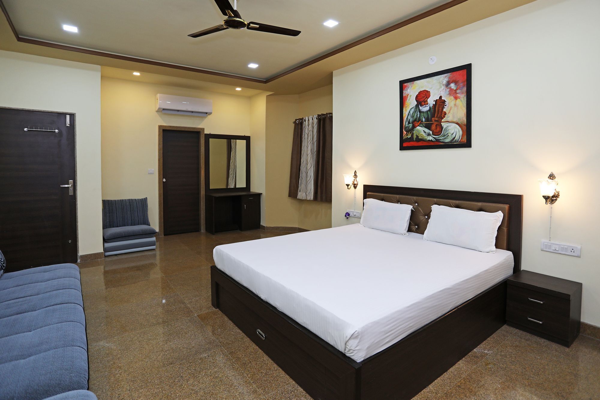 Oyo 9428 Hill View Room Goverdhan Vilas 烏代浦 外观 照片