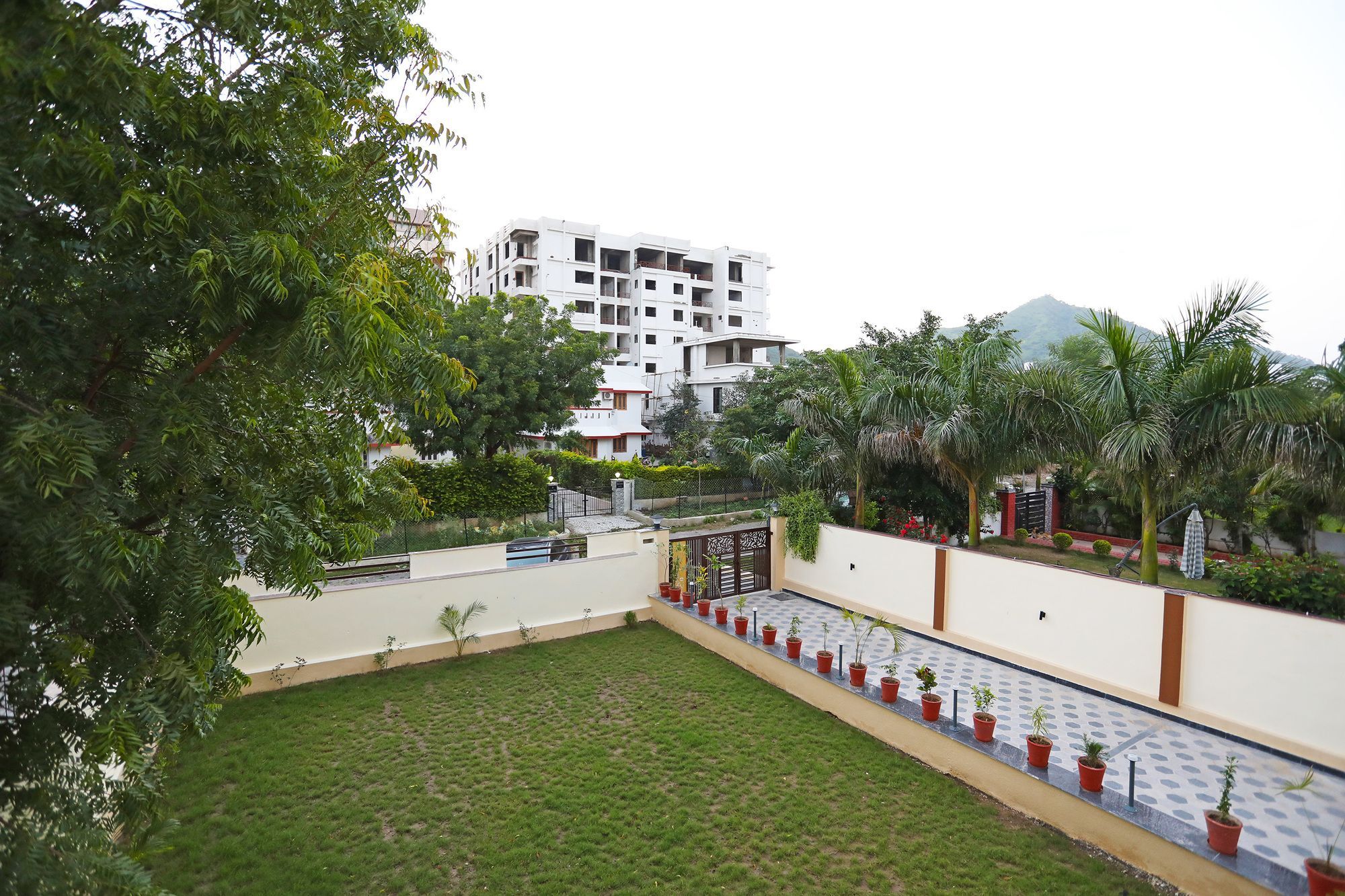 Oyo 9428 Hill View Room Goverdhan Vilas 烏代浦 外观 照片